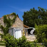 Stonehome Pojata * Mocici
