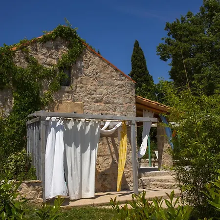 Stonehome Pojata Villa *