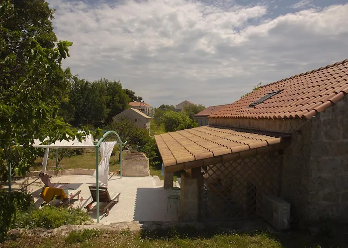 Stonehome Pojata Villa *