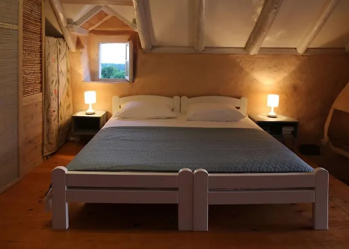 Stonehome Pojata *