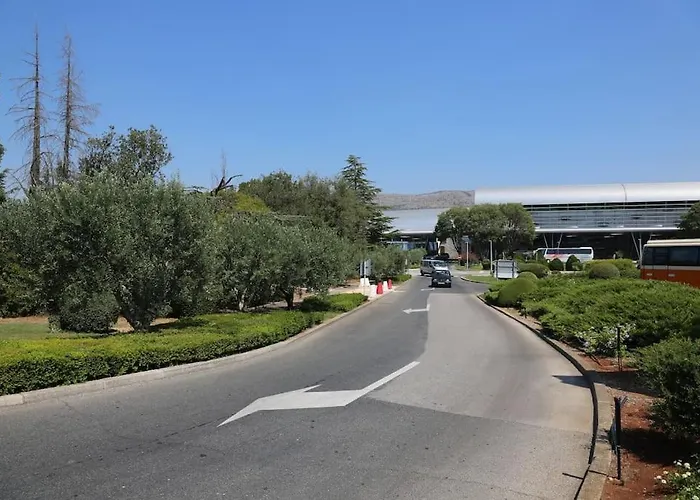 Stonehome Pojata Villa